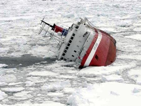 antarctica cruise ship accident